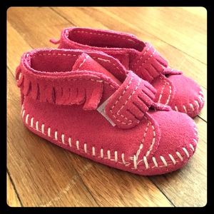 👶🏻 Moccasins